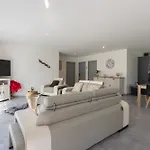Maison *