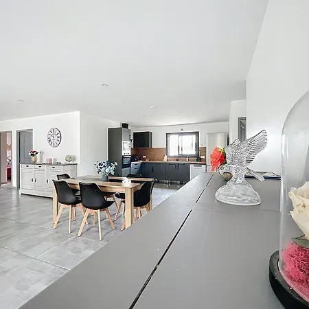 Maison *